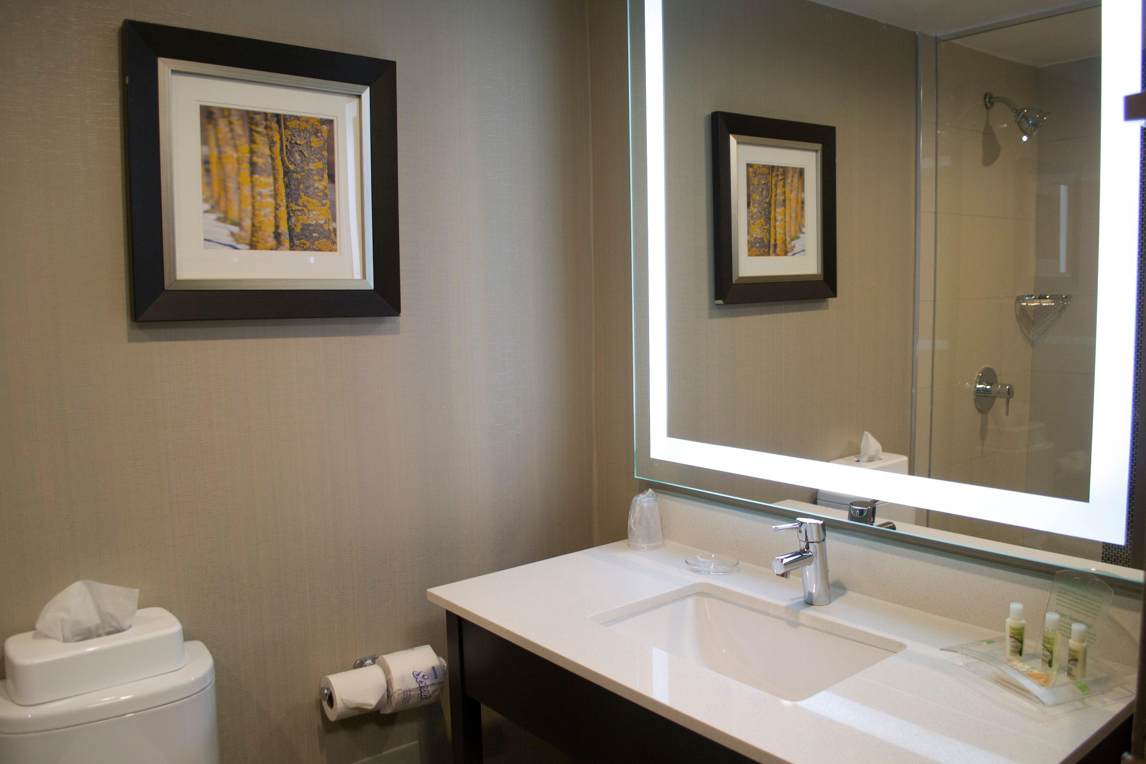 Holiday Inn Sudbury By Ihg Dış mekan fotoğraf
