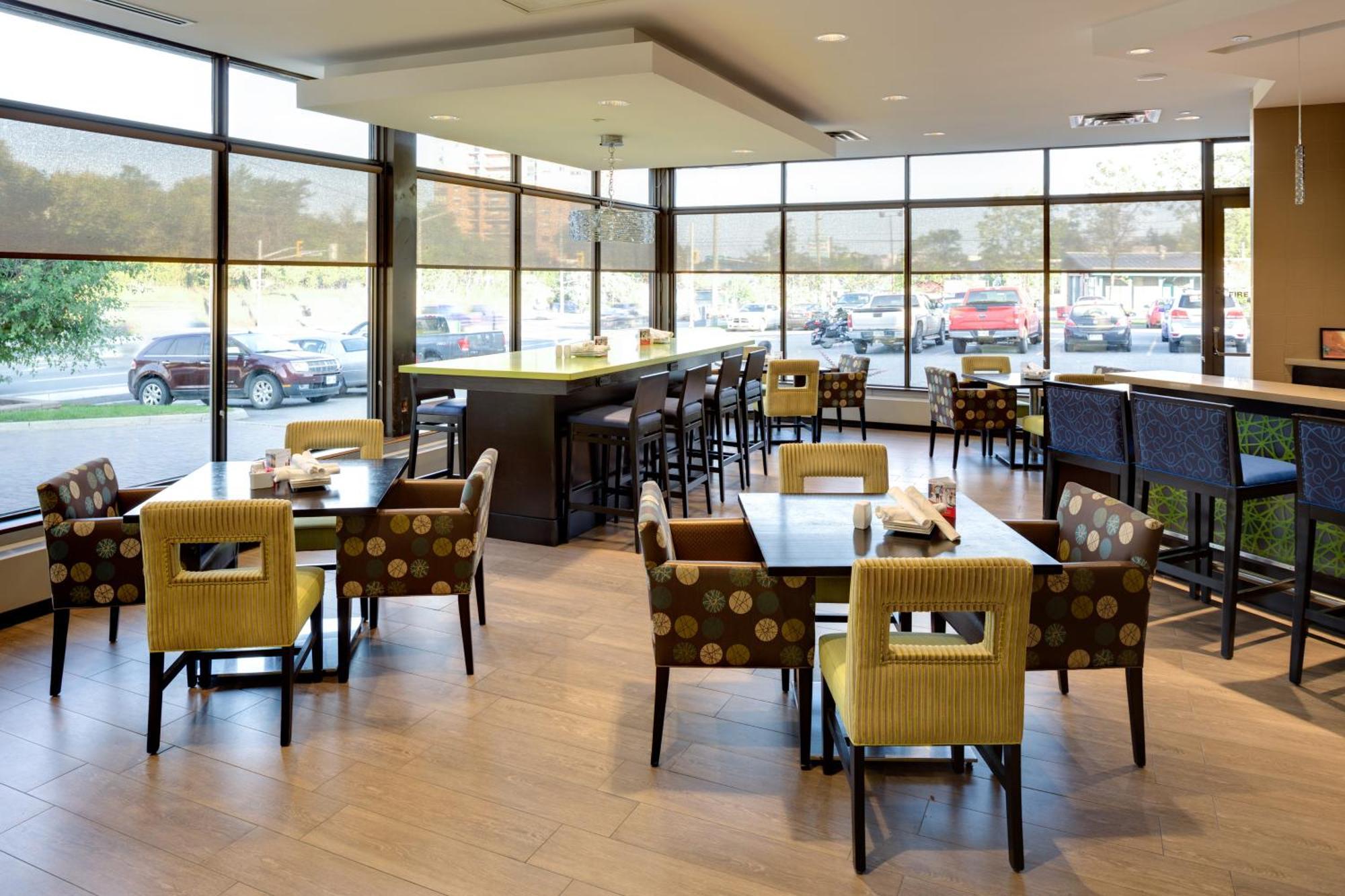 Holiday Inn Sudbury By Ihg Dış mekan fotoğraf